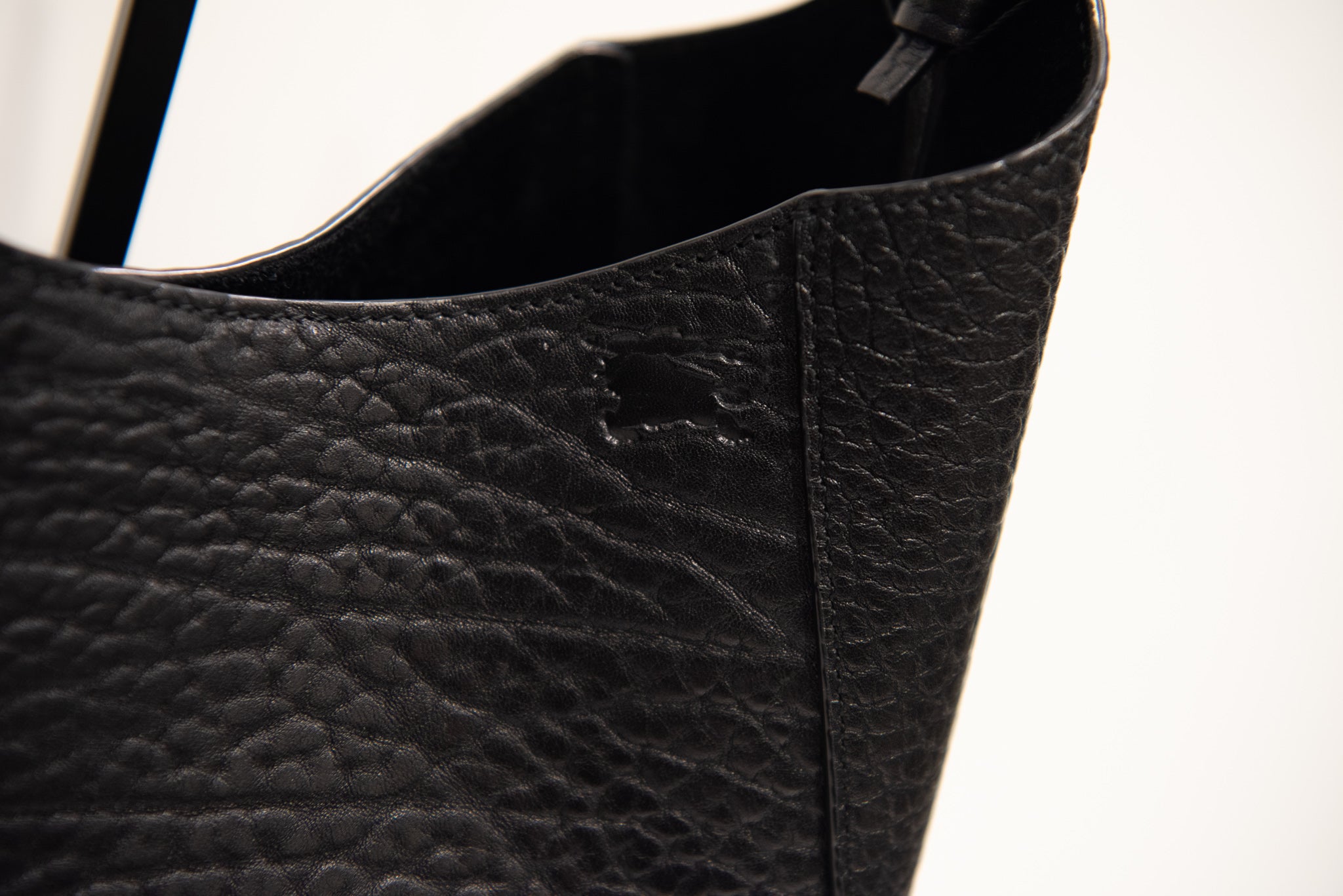 BURBERRY Chess Leather Shoulder Bag +Pouch