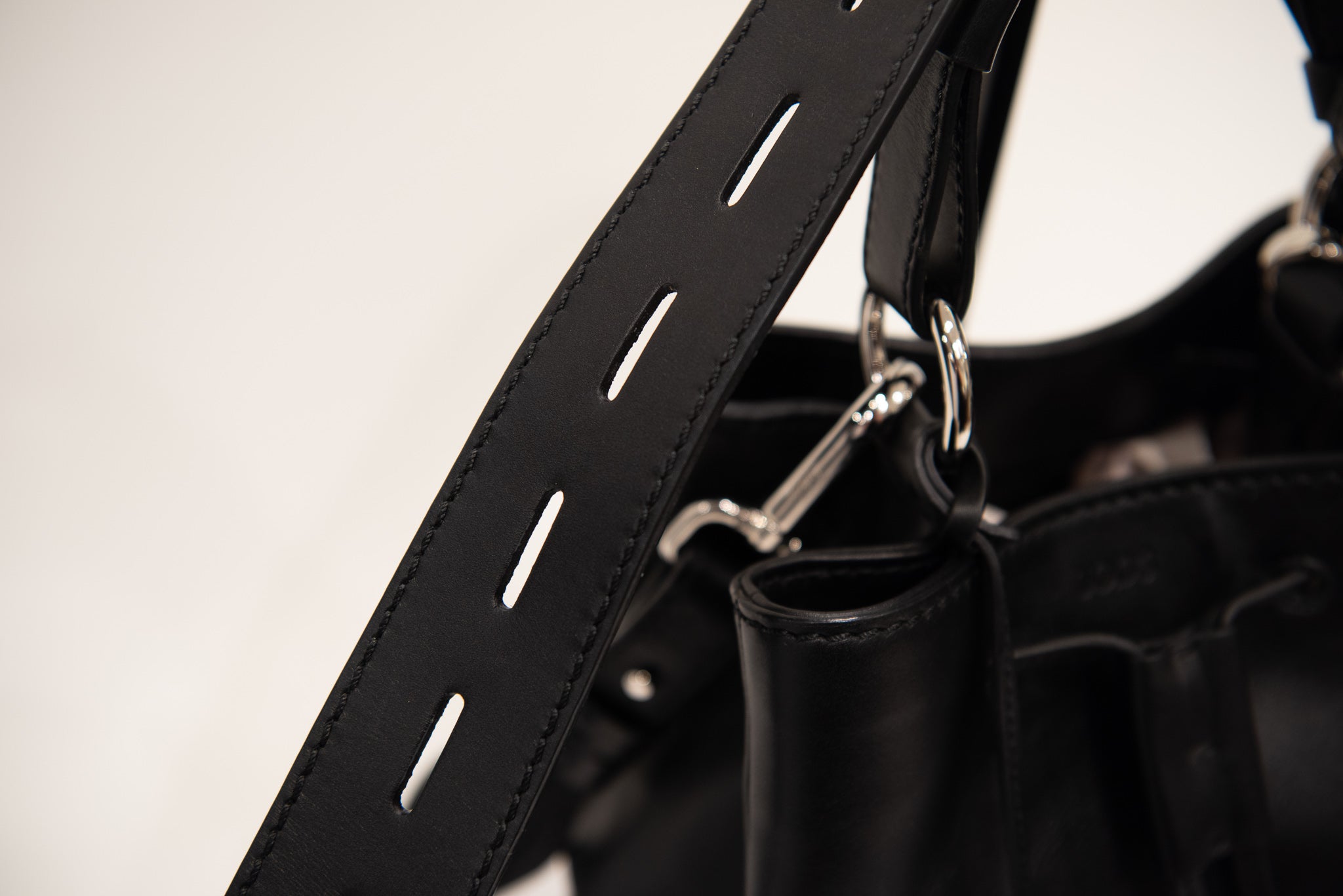 TOD'S Leather Cossbody Bucket Bag