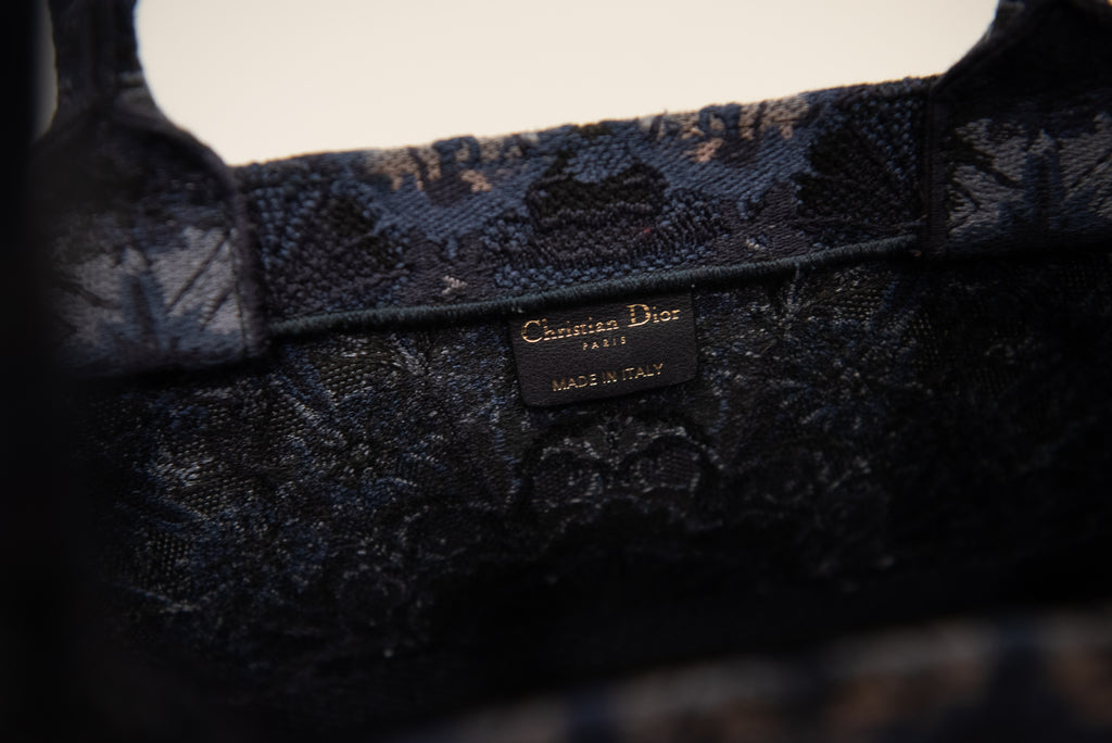 DIOR Kaleidiorscopic Embroidered Canvas Tote Bag ('19)