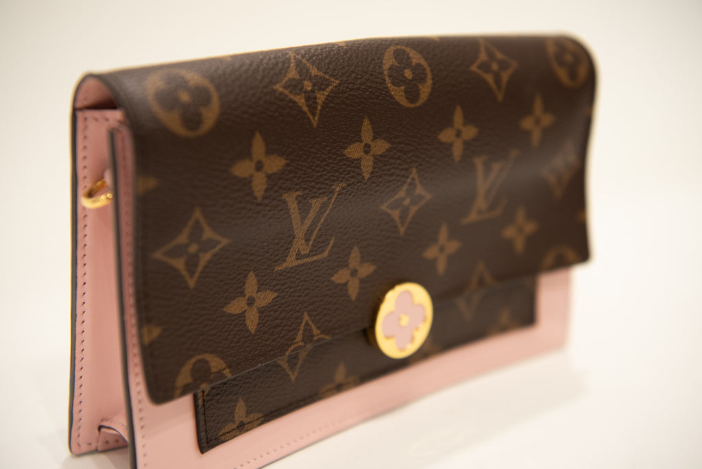LOUIS VUITTON Flore Wallet On Chain