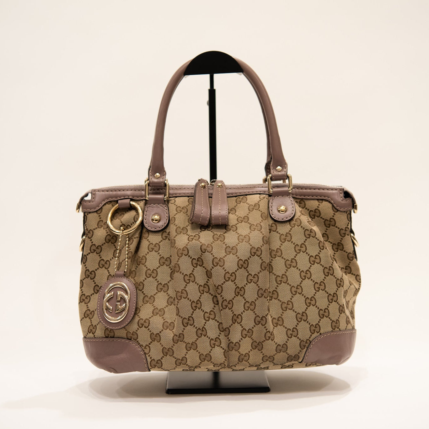 GUCCI Sukey GG Canvas Handbag