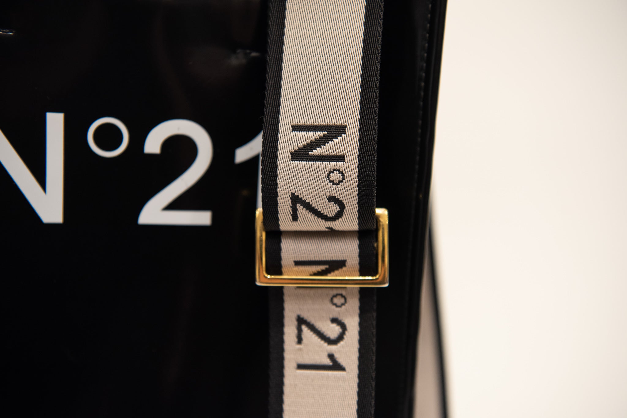 No 21 Logo Shopping Bag